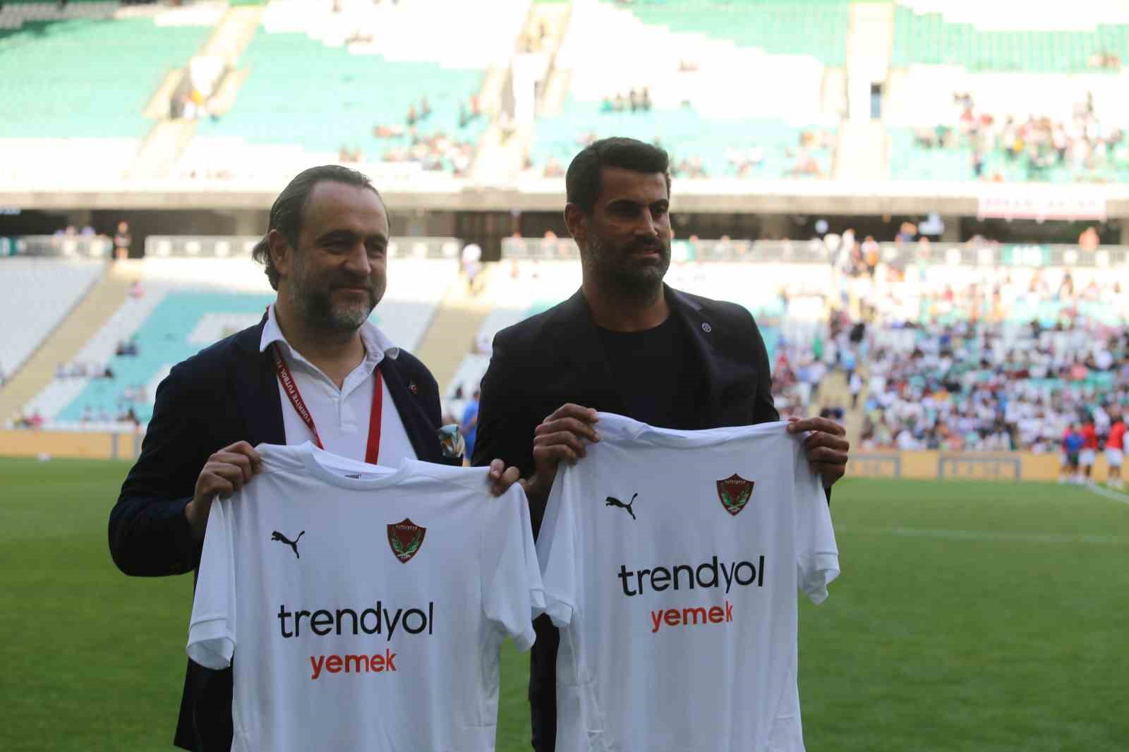 HATAYSPOR İLE HULL CİTY, BURSA'DA HAZIRLIK MAÇINDA KARŞI KARŞIYA GELDİ.