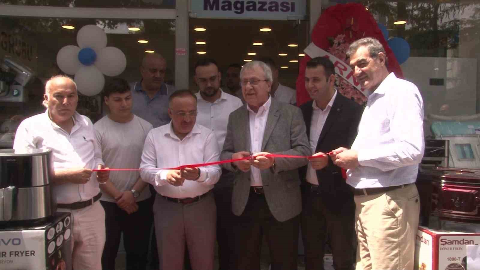 İSTANBUL ANADOLU YAKASI’NDA 19’UNCU İHLAS MAĞAZASI ÜMRANİYE’DE AÇILDI