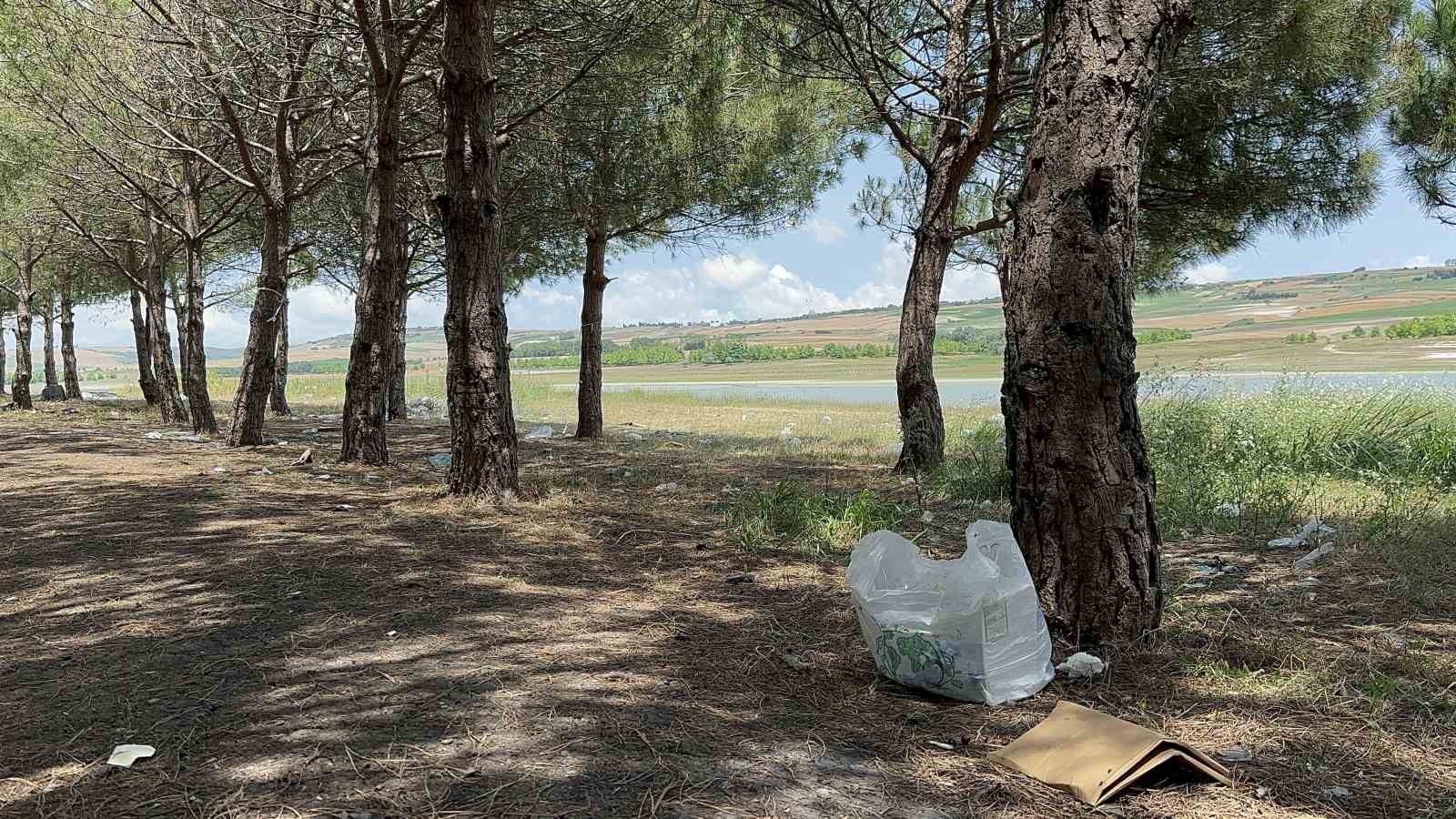 KURBAN BAYRAMI DOLAYISIYLA BAZI VATANDAŞLAR 9 GÜNLÜK İZNİNİ TATİL BÖLGELERİNDE