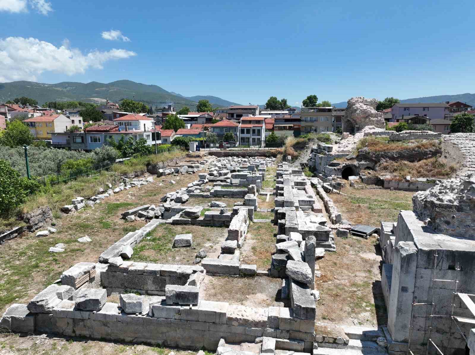BURSA’NIN İZNİK İLÇESİ’NDE M.S 2’NCİ YÜZYILDA YAPTIRILAN, BÜYÜKŞEHİR BELEDİYESİ’NİN DESTEKLERİYLE