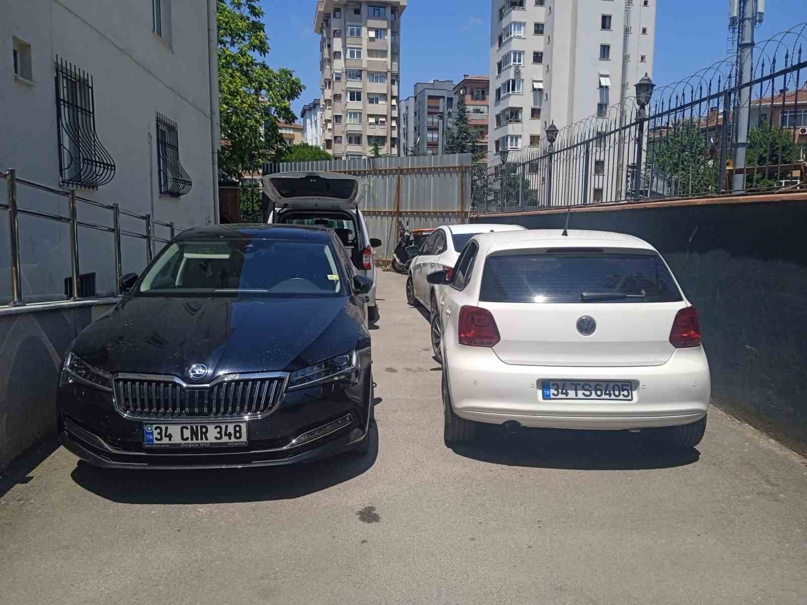KADIKÖY MAKAS ATAN VE TRAFİK GÜVENLİĞİNİ TEHLİKEYE DÜŞÜREN GÖRÜNTÜLERİN SOSYAL