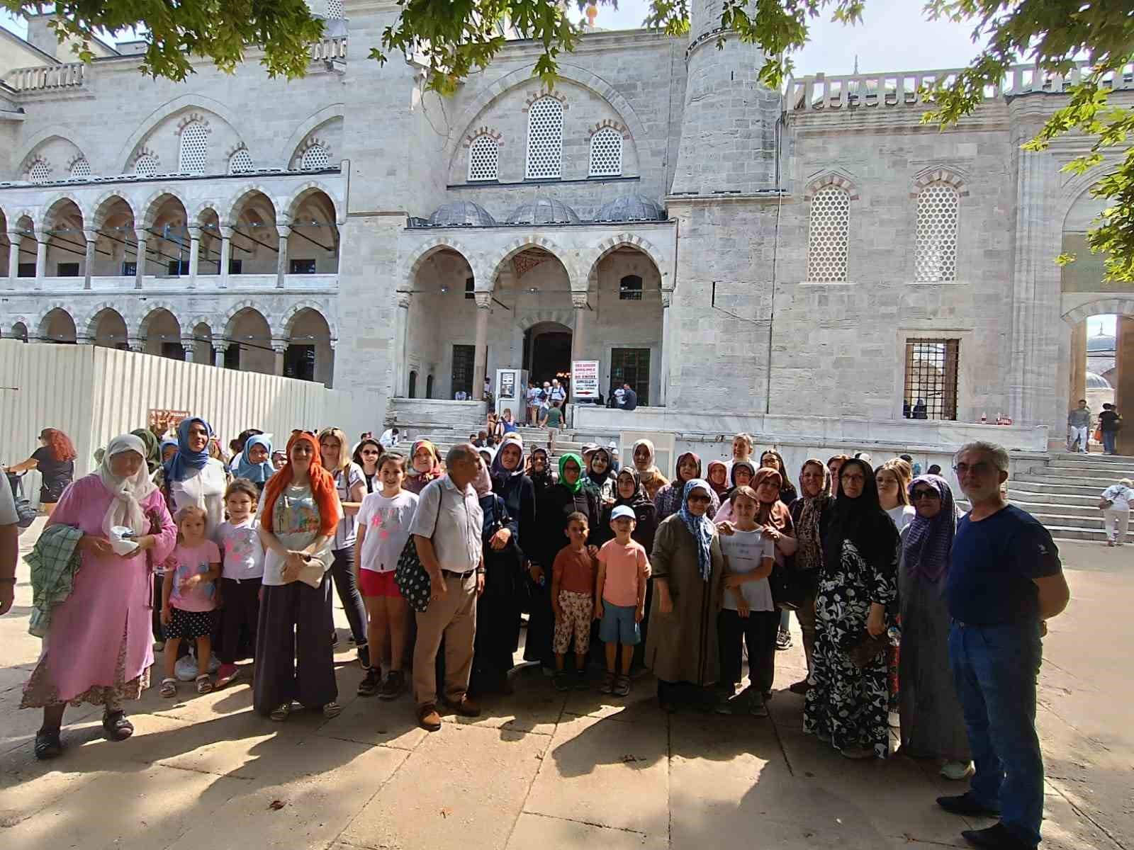 KARACABEY BELEDİYESİ’NİN KÜLTÜR TURLARI ÇERÇEVESİNDE BAŞLADIĞI İSTANBUL GEZİLERİ, VATANDAŞLARIN YOĞUN