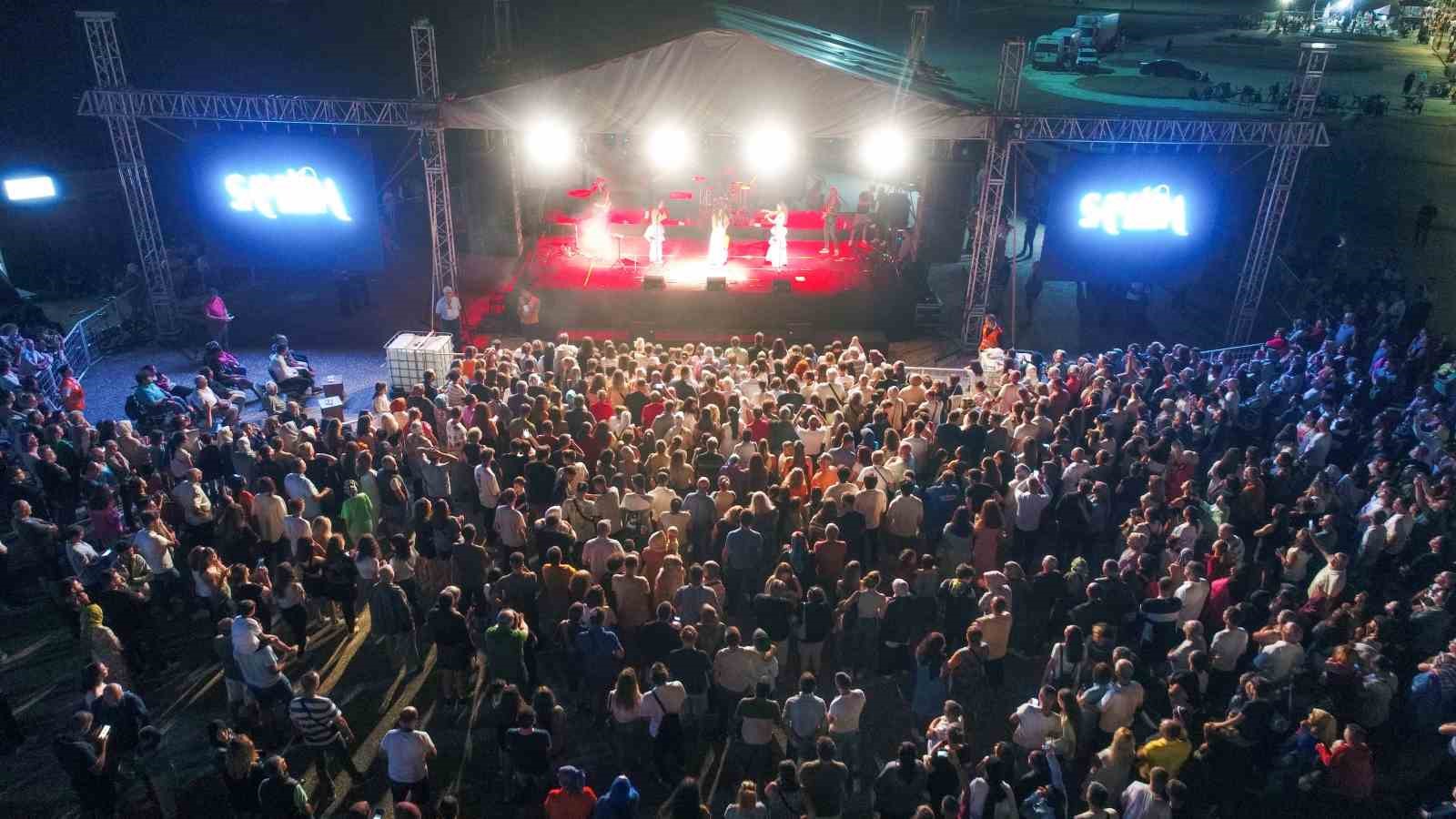 KARACABEY BELEDİYESİ TARAFINDAN HER YIL GELENEKSEL OLARAK DÜZENLENEN IHLAMUR FESTİVALİ,