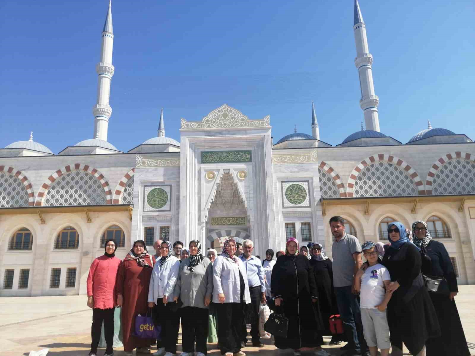 KARACABEY BELEDİYESİ’NİN KÜLTÜR TURLARI KAPSAMINDA BAŞLADIĞI İSTANBUL GEZİLERİ, VATANDAŞLARIN YOĞUN