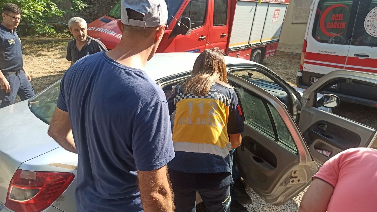 BURSA’DA KAYALIKLARDAN DÜŞEN YAŞLI ADAM YARALANDI.