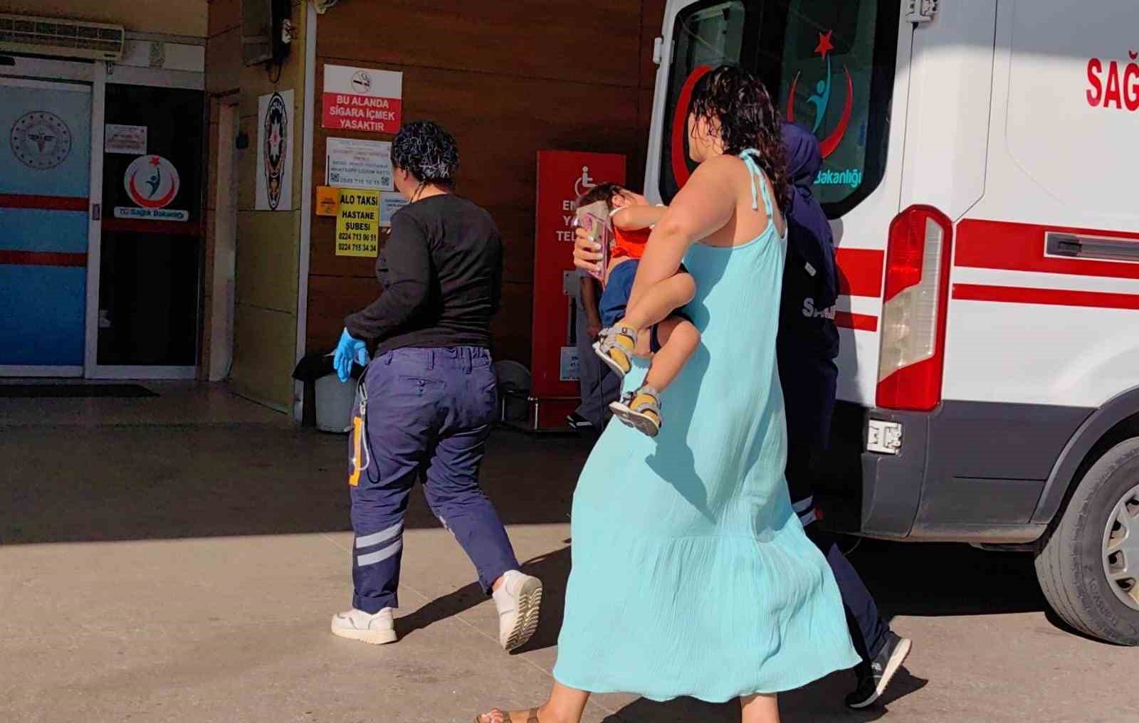 BURSA'NIN İNEGÖL İLÇESİ CUMHURİYE MAHALLESİNDE MEYDANA GELEN OLAYDA KAYDIRAKTAN DÜŞEN