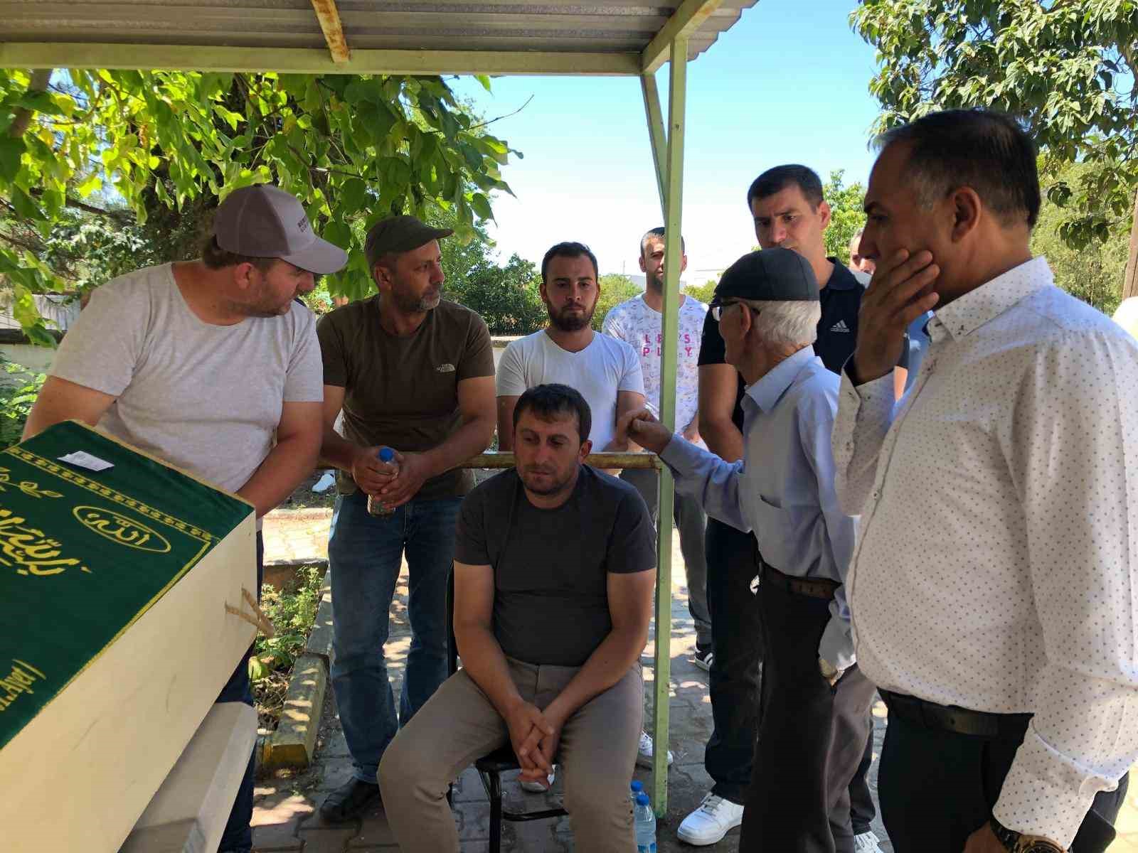 TEKİRDAĞ’IN ERGENE İLÇESİ KARAMEHMET - KAPAKLI UZUNHACI YOLUNDA MEYDANA GELEN