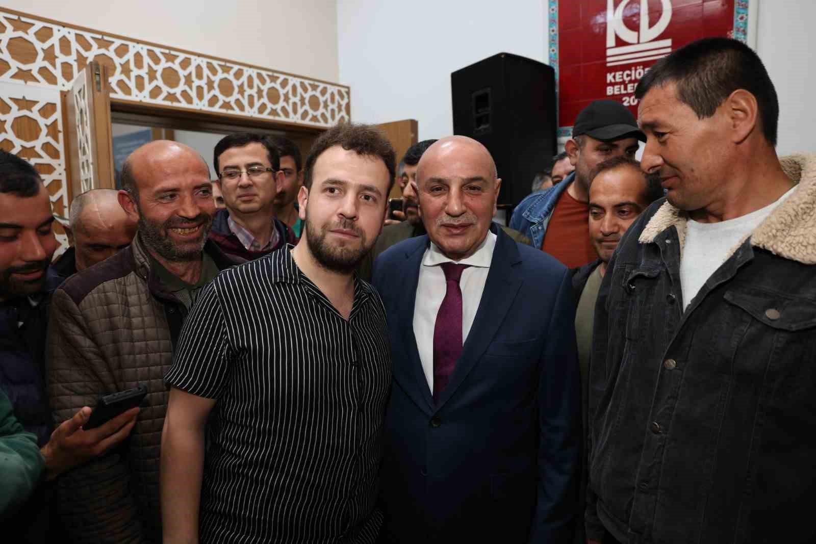 KEÇİÖREN BELEDİYESİ, EMEKLİLİKTE YAŞA TAKILANLAR (EYT)’NİN YASALAŞMASIYLA BİRLİKTE EMEKLİLİK ŞARTLARINI