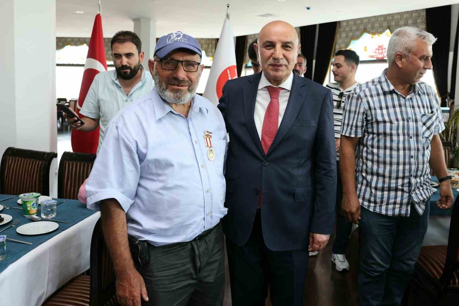 ANKARA’NIN KEÇİÖREN BELEDİYESİ, İLÇEDE YAŞAYAN GAZİ VE GAZİ AİLELERİ ONURUNA