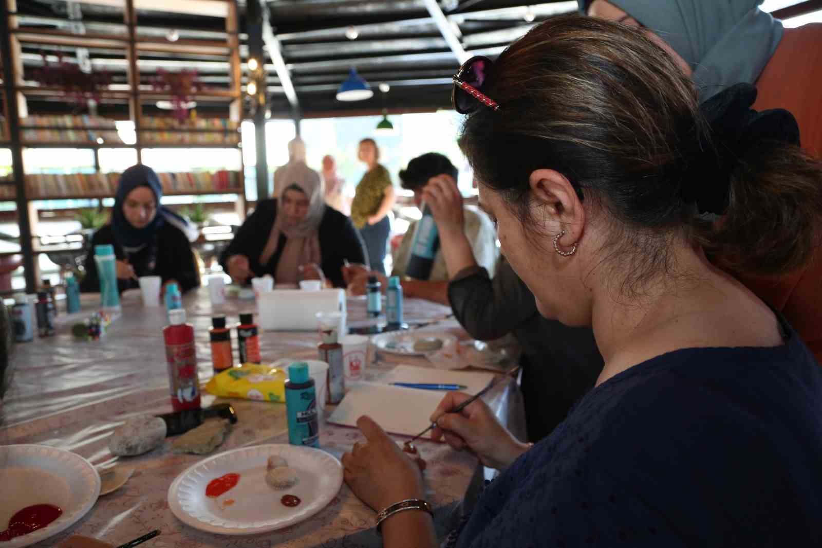 KEÇİÖREN SANAT VE MESLEK EDİNDİRME KURSLARI (KEÇMEK) TARAFINDAN BELEDİYE BÜNYESİNDE