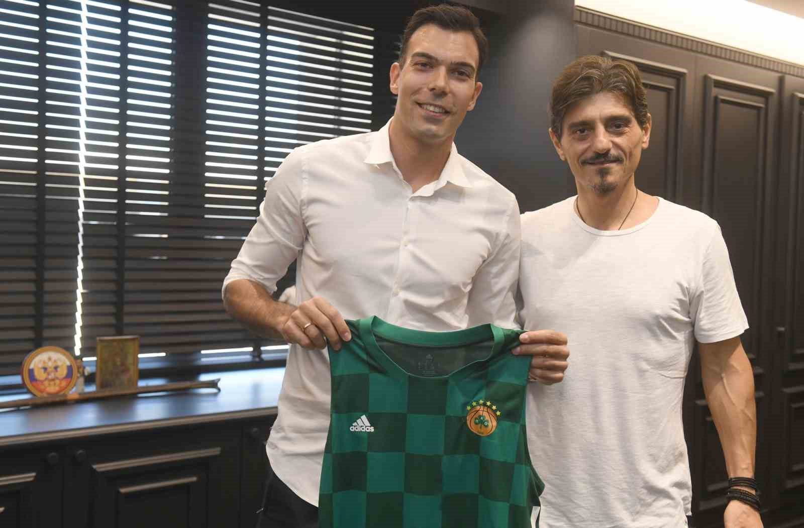 TÜRK ANTRENÖR ERGİN ATAMAN’IN YÖNETİMİNDEKİ PANATHİNAİKOS, DAHA ÖNCE FENERBAHÇE BEKO
