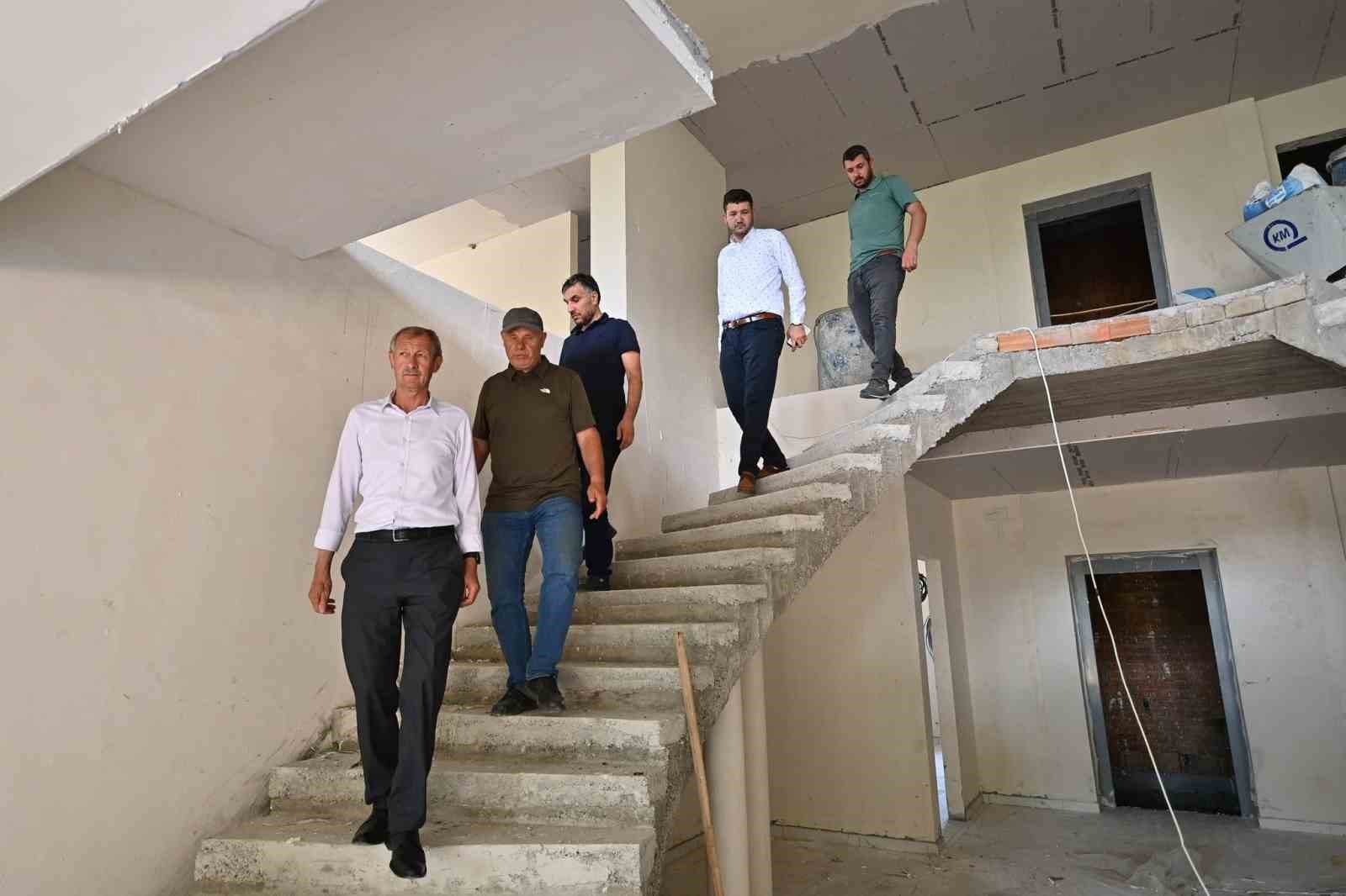 SÜLEYMANPAŞA BELEDİYE BAŞKANI HÜSEYİN UZUNLAR, PROJEDE GELİNEN DURUMU YERİNDE DEĞERLENDİRMEK