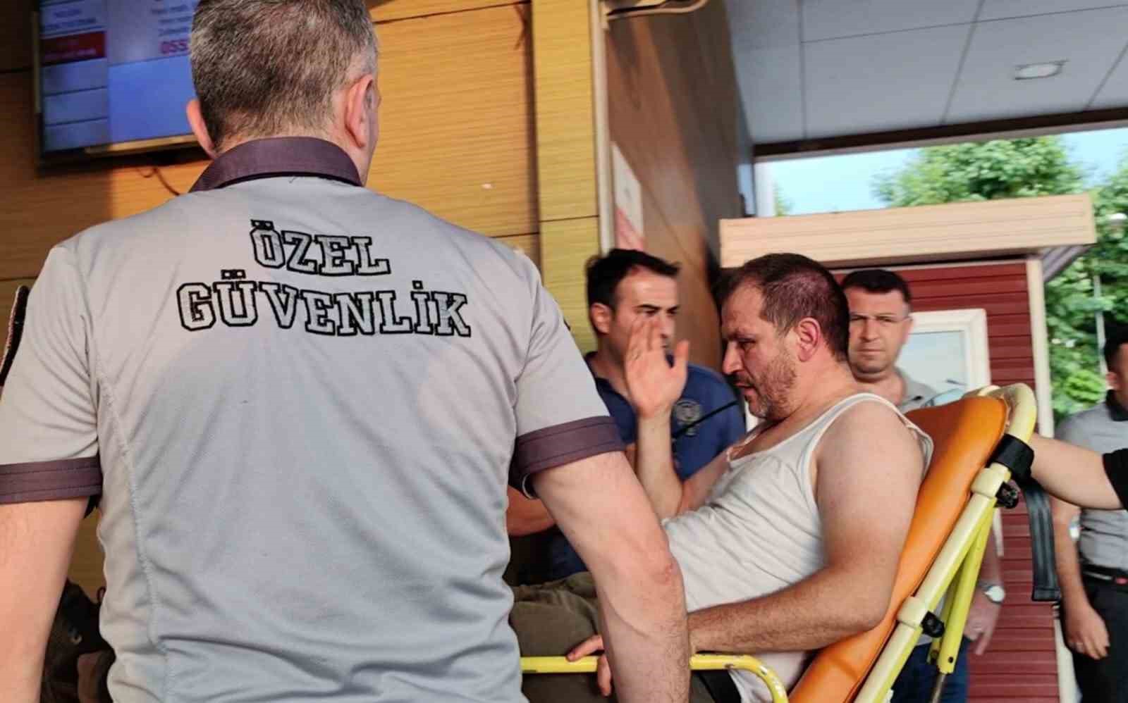 BURSA'NIN İNEGÖL İLÇESİNDE MEYDANA GELEN MADDİ HASARLI KAZANIN ARDINDAN KAVGA