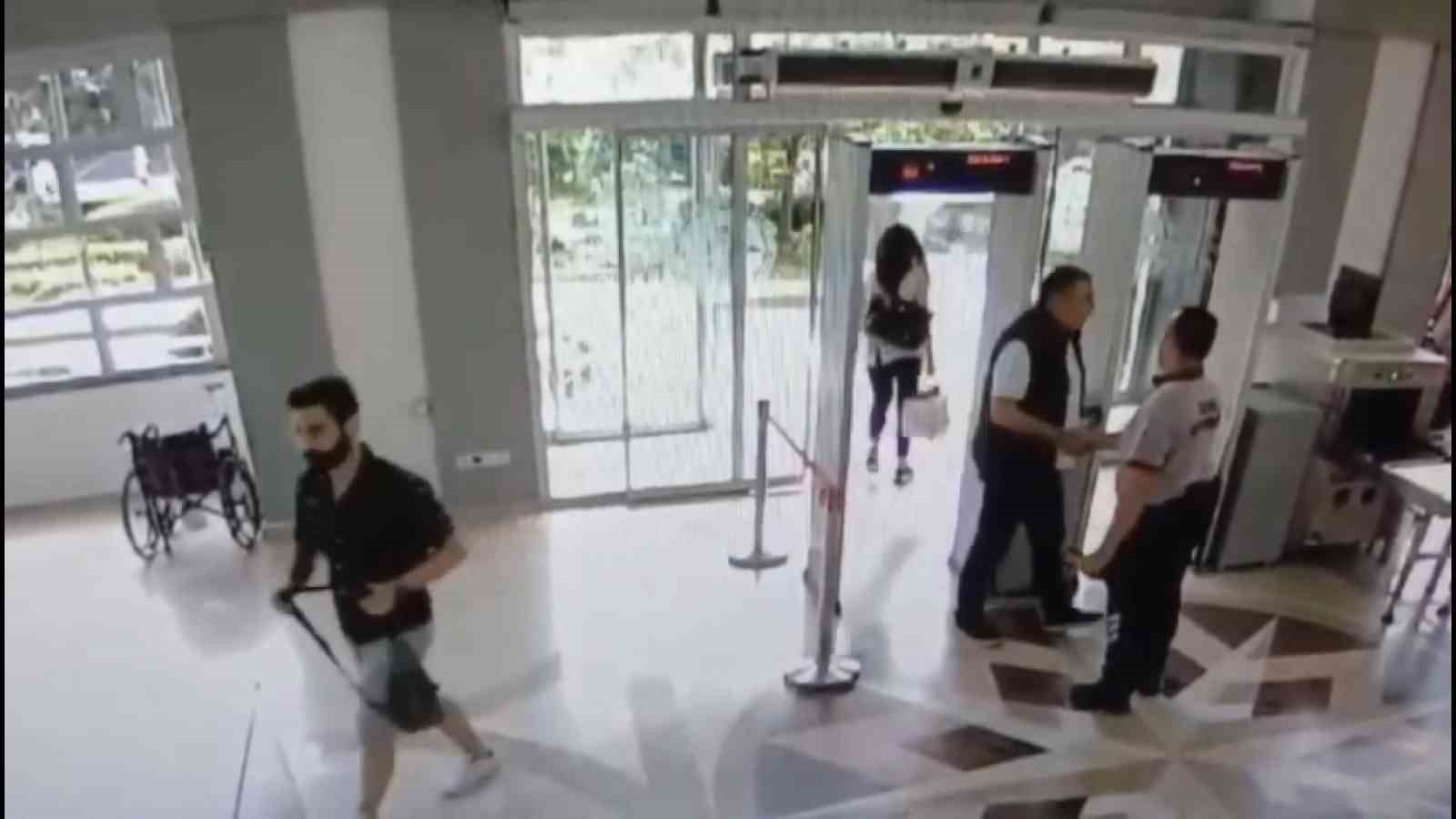 MALTEPE BELEDİYE BAŞKANI ALİ KILIÇ'A ODASINDA ATEŞ ETTİKTEN SONRA YAKALANAN