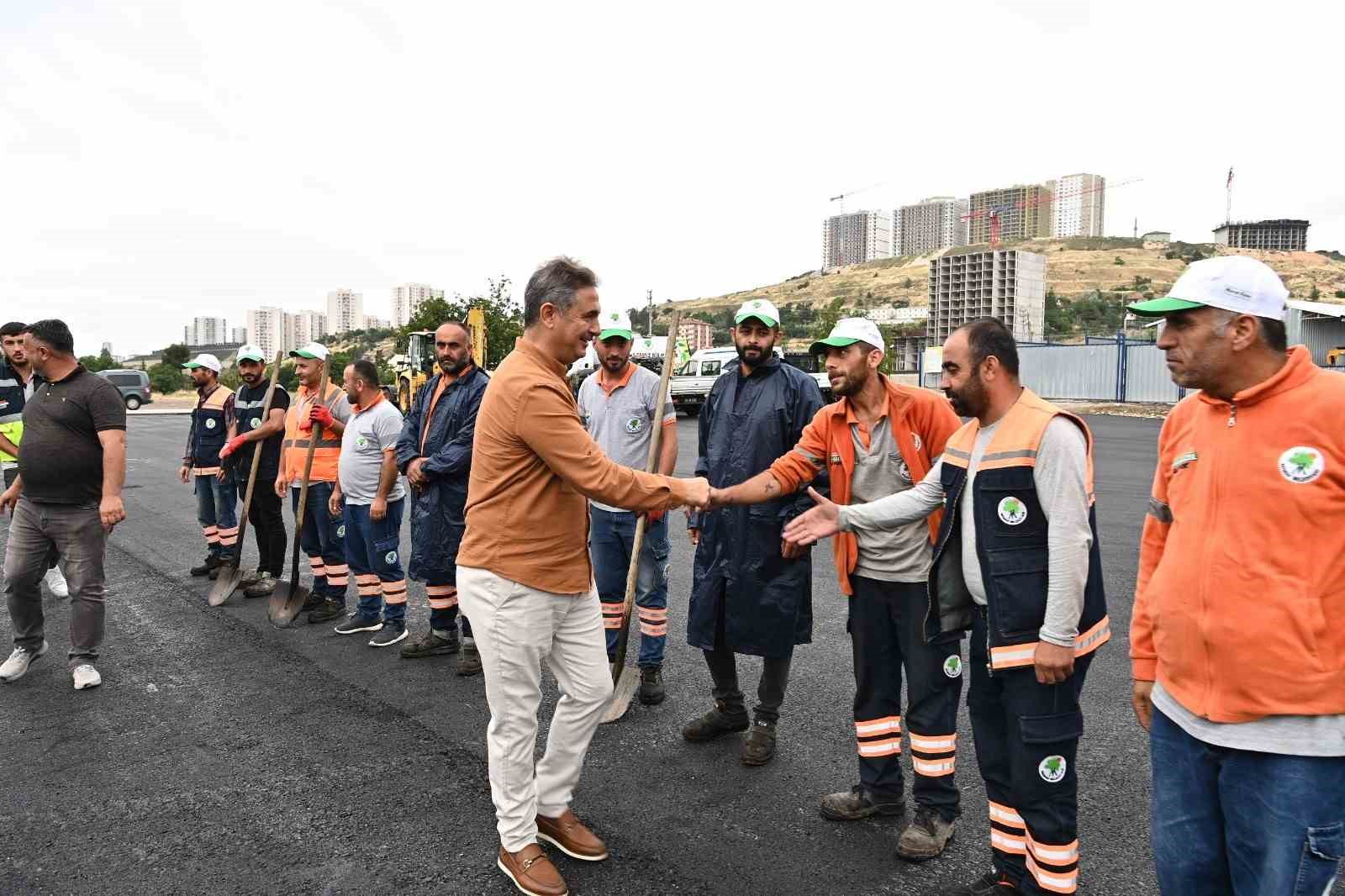 MAMAK BELEDİYE BAŞKANI MURAT KÖSE, “PAZAR ALANLARIMIZI YENİLİYOR, İMAR DURUMU