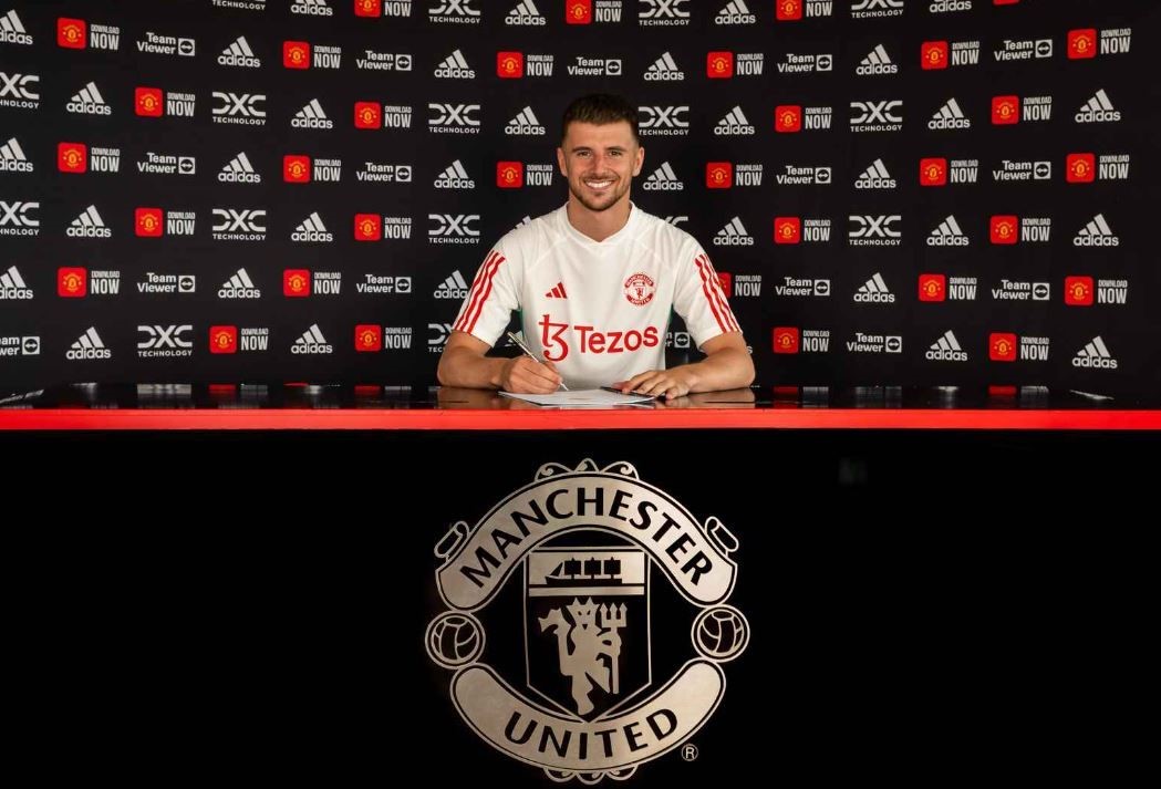MANCHESTER UNİTED, 24 YAŞINDAKİ İNGİLİZ FUTBOLCU MASON MOUNT'U TRANSFER ETTİĞİNİ