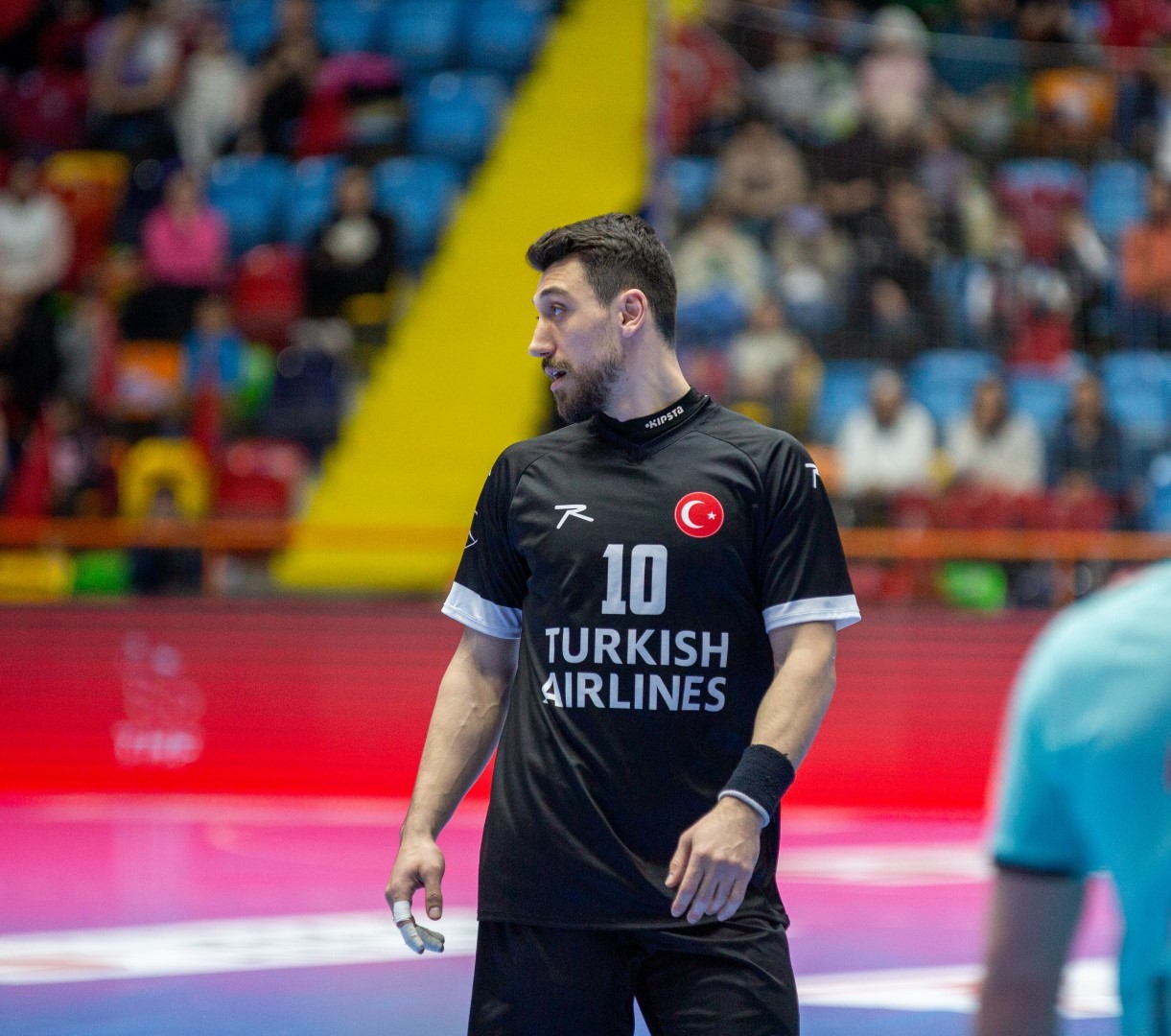 MİLLİ HENTBOLCU YAKUP YAŞAR SİMSAR, ROMANYA HENTBOL LİGİ'NDE MÜCADELE EDEN