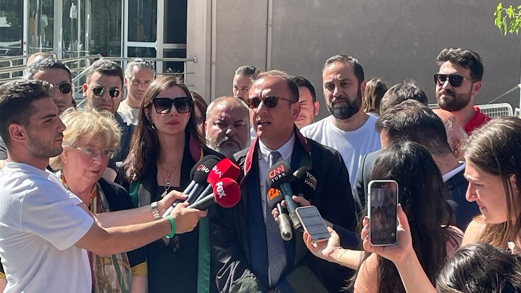 ANKARA'NIN ÇANKAYA İLÇESİNDE BULUNAN EĞLENCE MEKANINDA ÇIKAN TARTIŞMA SONUCU MÜZİSYEN