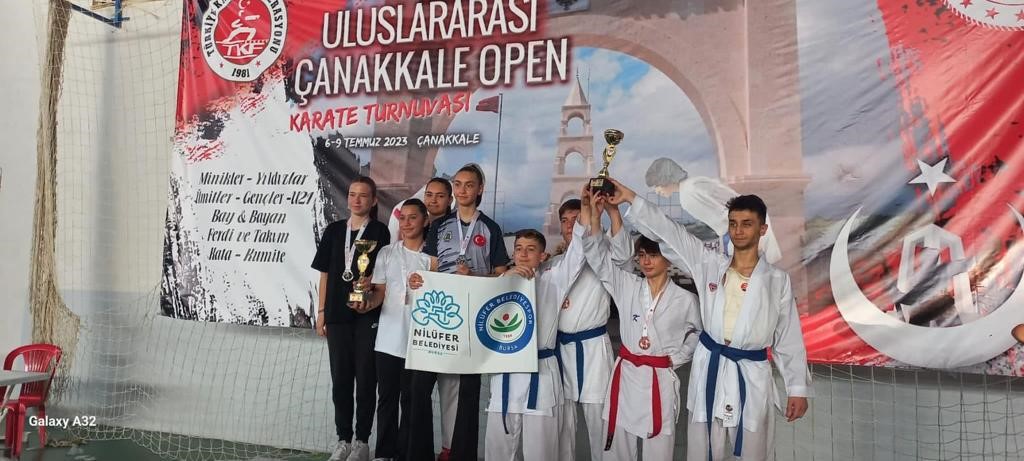 NİLÜFER BELEDİYESPOR SPORCULARI, ÇANAKKALE’DE DÜZENLENEN ULUSLARARASI OPEN KARATE TURNUVASI’NDA BİREYSEL
