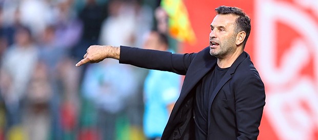 GALATASARAY TEKNİK DİREKTÖRÜ OKAN BURUK, UEFA ŞAMPİYONLAR LİGİ 2. ELEME