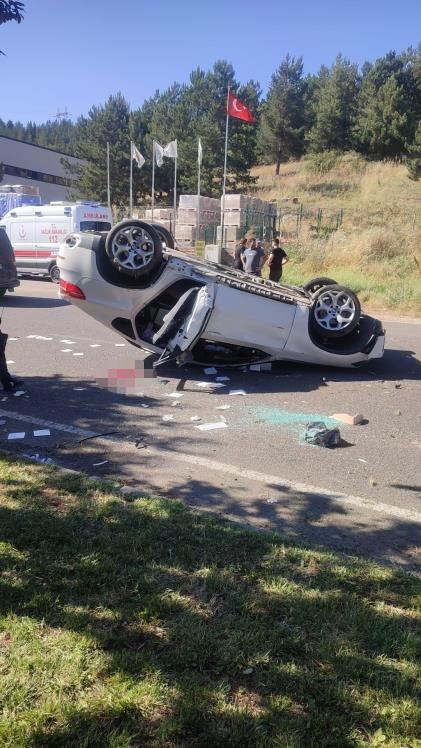 Otomobil takla attı: 1 ölü, 5 yaralı TAKLA ATAN OTOMOBİLDE 5 KİSİ YARALANDI, 1 KİŞİ ÖLDÜ