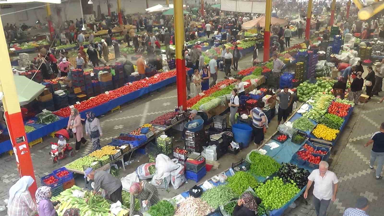 Klimalı pazar büyük ilgi görüyor BALIKESİR İL GENELİNDE ÇÖL SICAKLARI İLE BİRLİKTE MEVSİM NORMALLERİNİN 10
