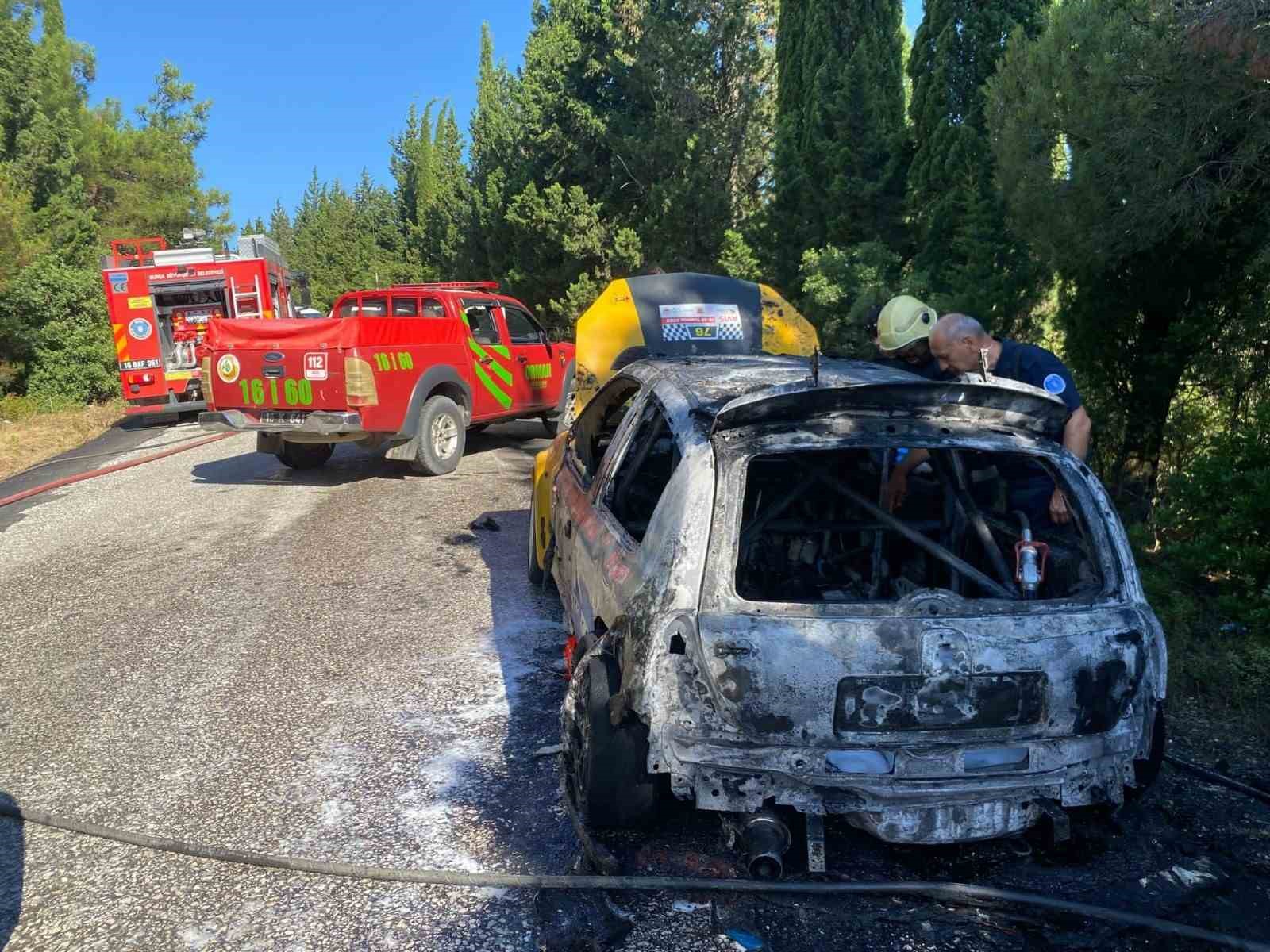 GEMLİK’TE KUMLA RADAR YOLU ÜZERİNDE DÜZENLENEN TÜRKİYE TIRMANMA ŞAMPİYONASINDA BİR