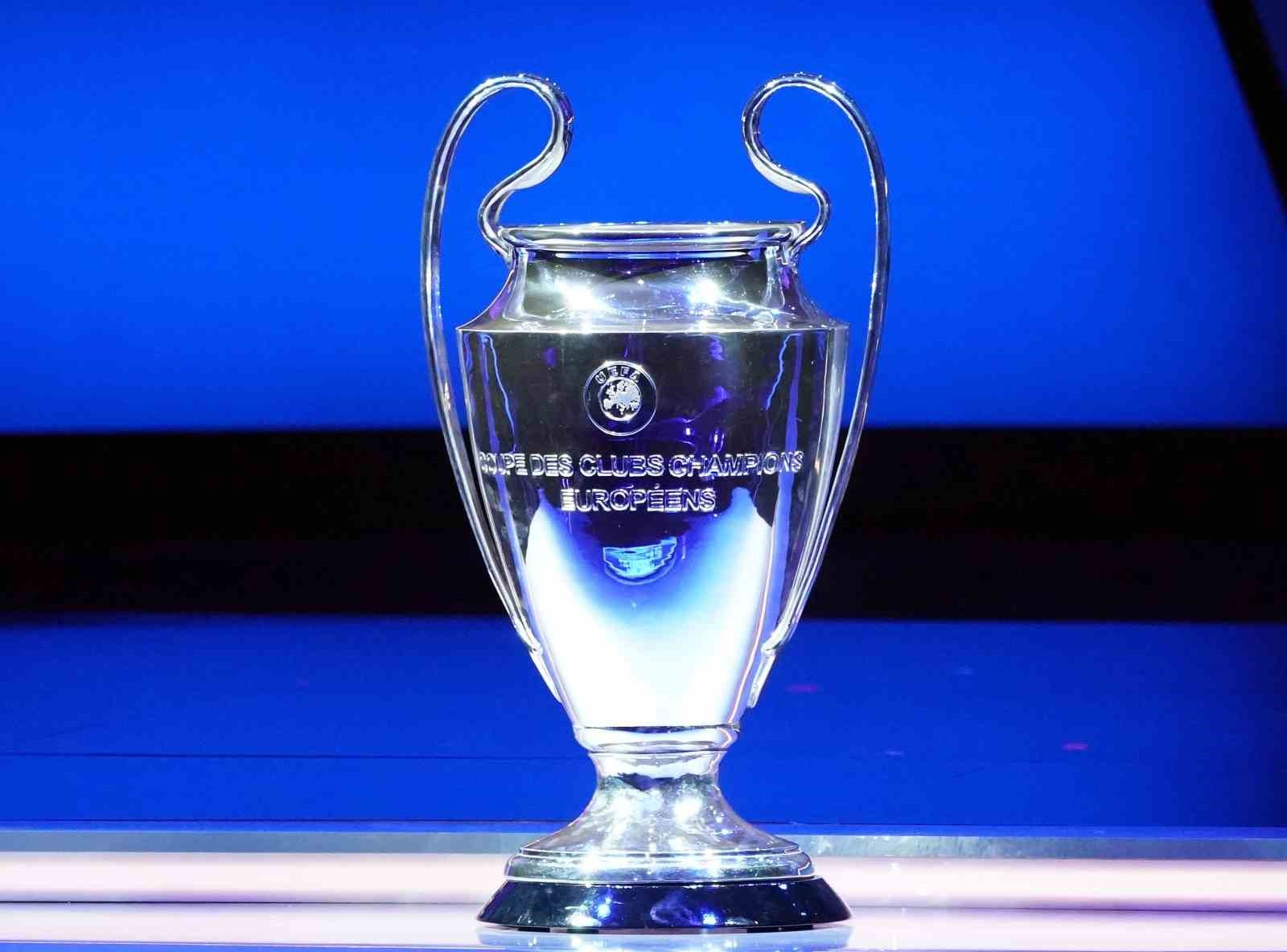 UEFA ŞAMPİYONLAR LİGİ 1. ELEME TURU'NDA 15 KARŞILAŞMA OYNANDI.