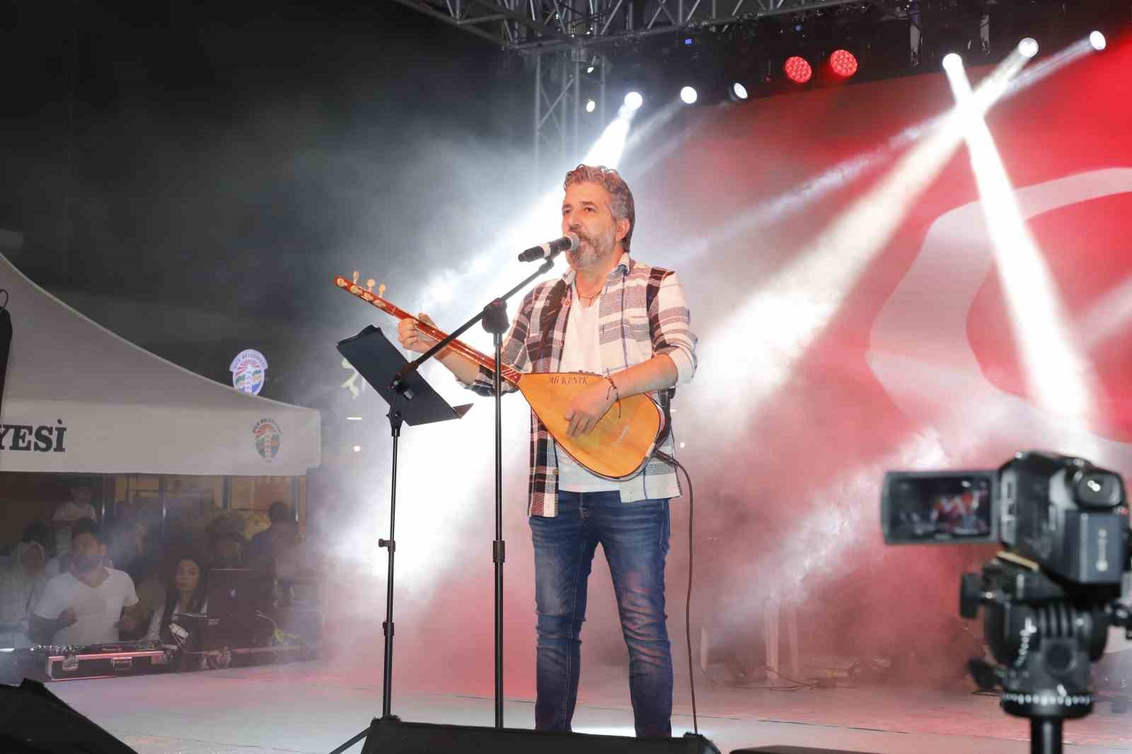 ŞİLE BELEDİYESİ, YAZ SEZONUNU COŞKUYLA KARŞILADI: YAZA MERHABA KONSERLERİ HEYECANI