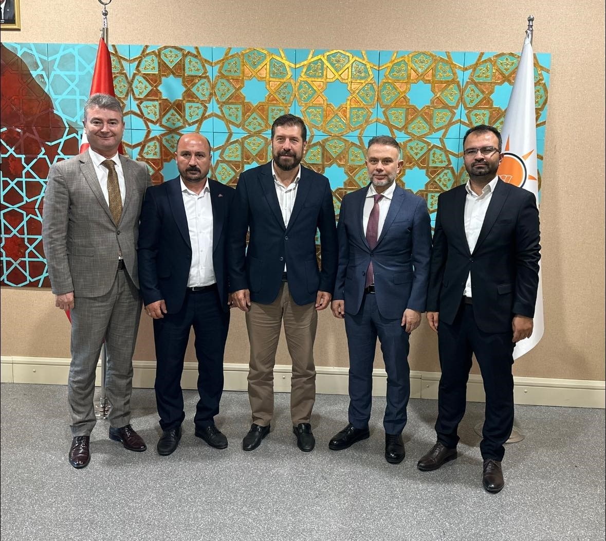 TÜRKİYE'NİN DOĞAL HEDİYECİSİ KONUMUNA GELEN SINDIRGI'NIN DOĞAL ÜRÜNLERİNDEN OLUŞAN HEDİYE