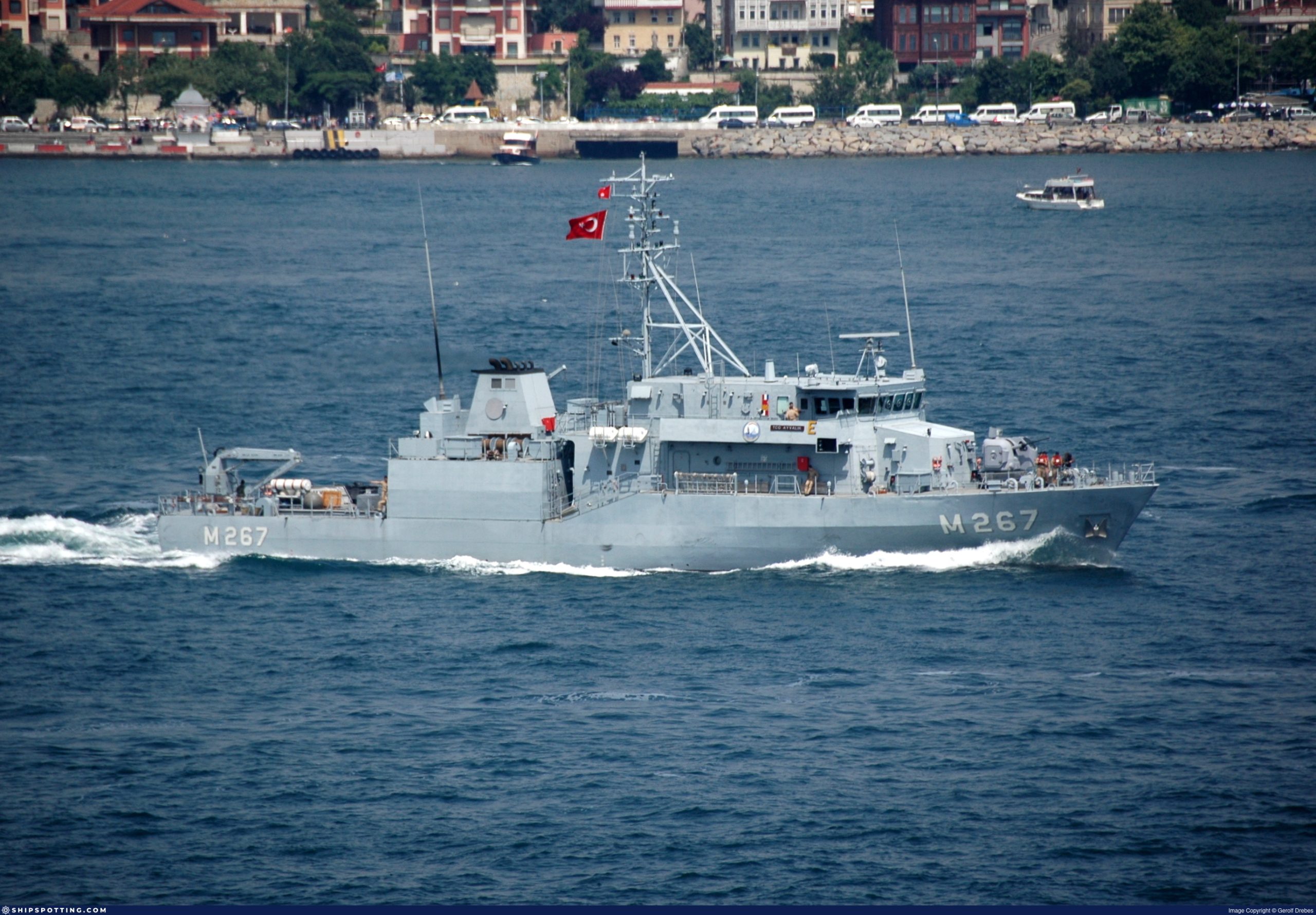 Deniz Kuvvetleri Komutanlığı’na bağlı TCG Ayvalık Mayın Gemisi 1 Temmuz