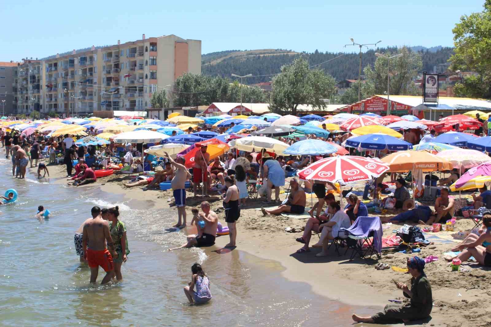 TEKİRDAĞ’DA 9 GÜNLÜK KURBAN BAYRAMI TATİLİNİ FIRSAT BİLEN VATANDAŞLAR PLAJLARA