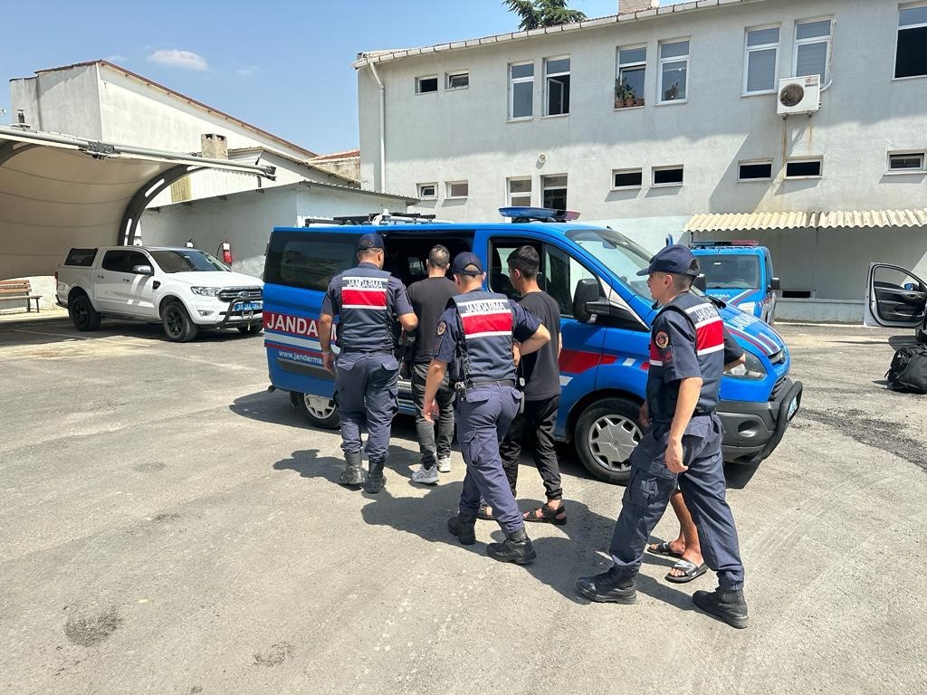 TEKİRDAĞ'DA 1 HAFTADA 193 DÜZENSİZ GÖÇMEN YAKALANDI
