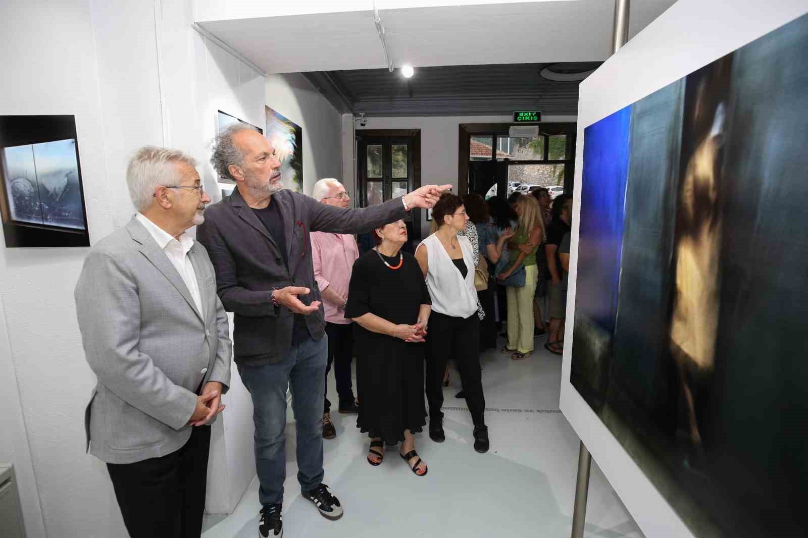 NİLÜFER BELEDİYESİ FOTOĞRAF MÜZESİ, ALİ BOROVALI’NIN “TÜKENMEZ UMUT MAVİSİ” ADLI