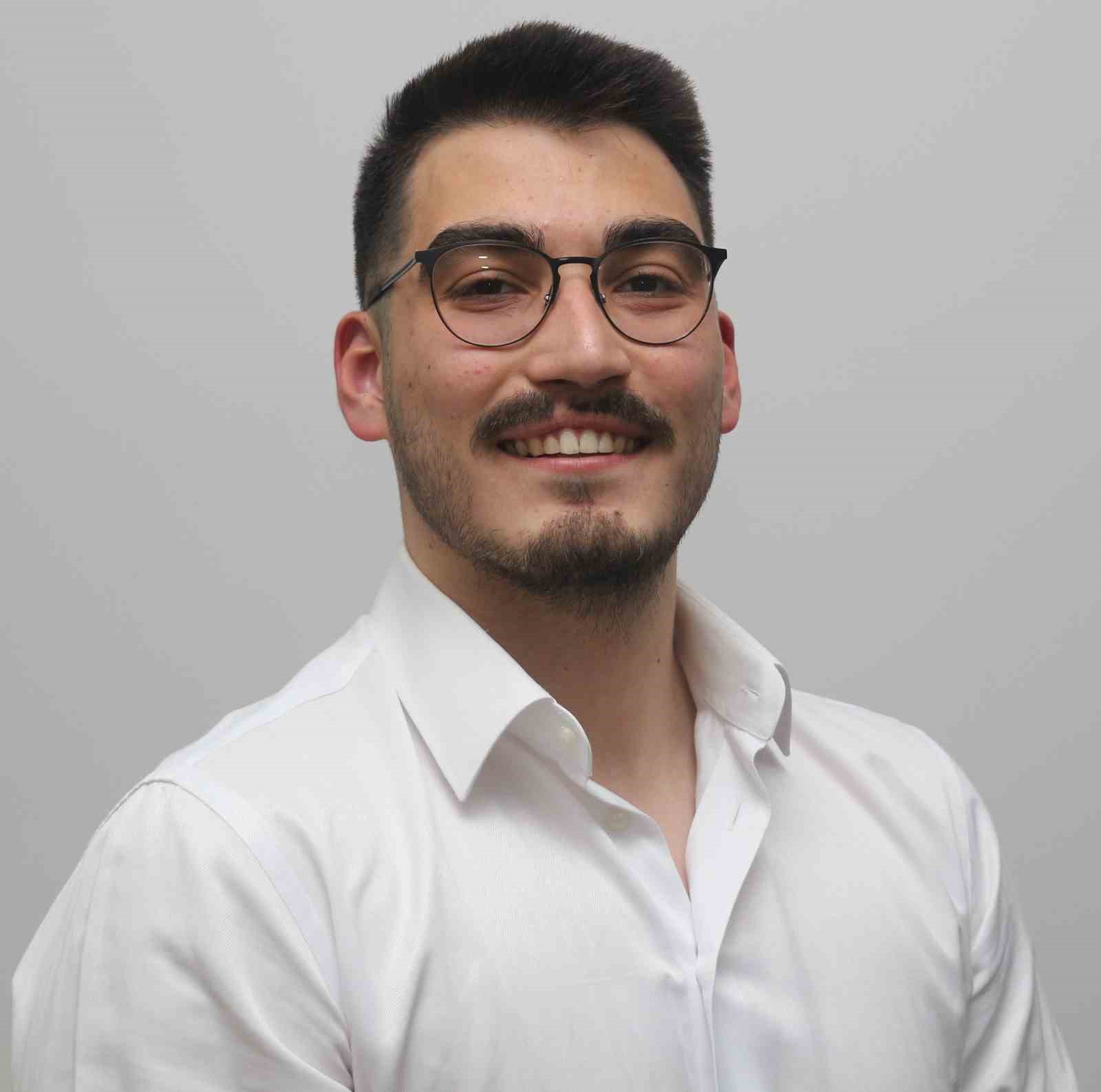BAHÇEŞEHİR ÜNİVERSİTESİ HUKUK FAKÜLTESİ MEZUNU BİR DİĞER ÖĞRENCİ HAKAN YALÇIN