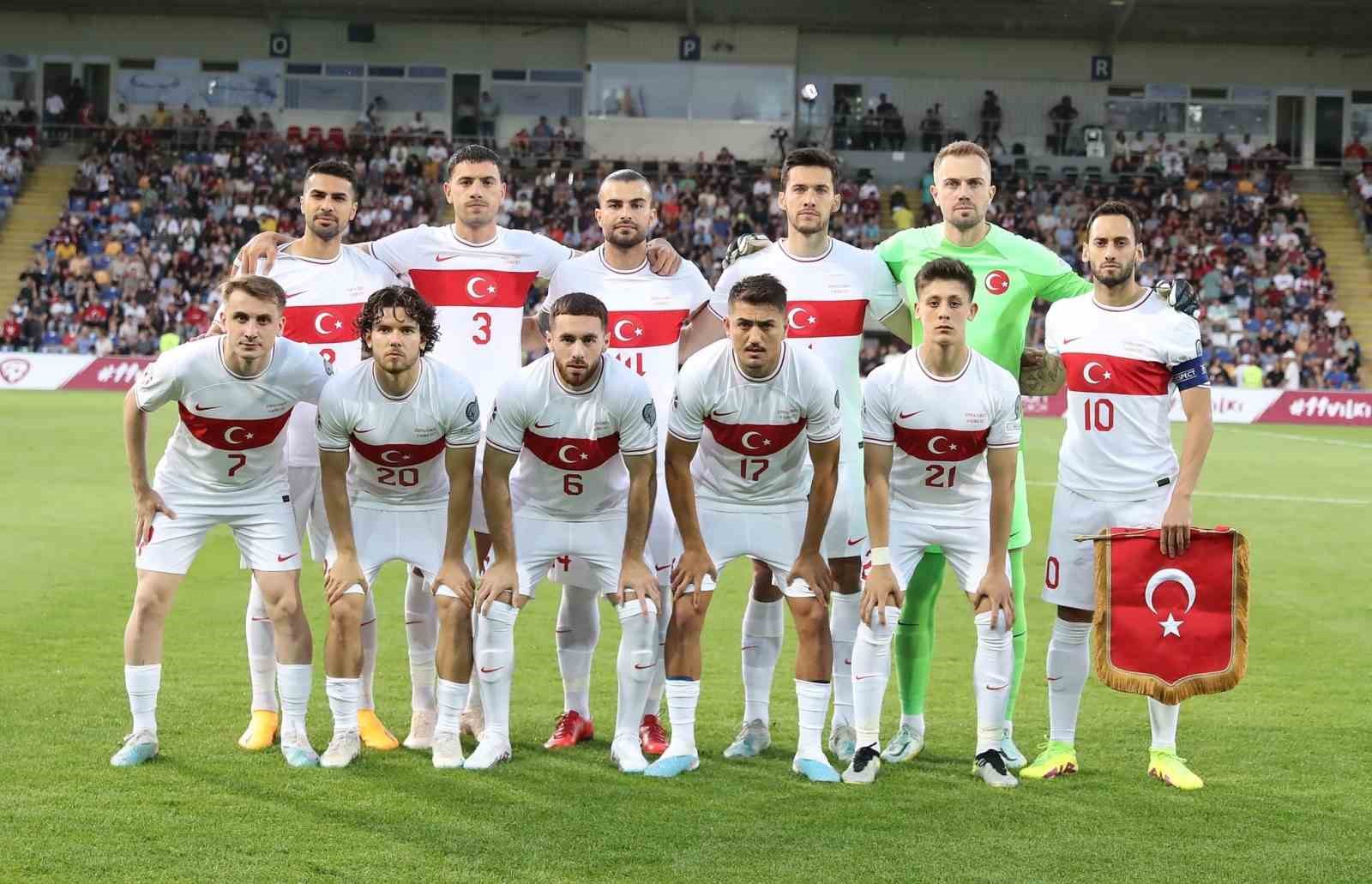 A MİLLİ FUTBOL TAKIMI, FIFA DÜNYA SIRALAMASINDAKİ YERİNİ KORUDU.