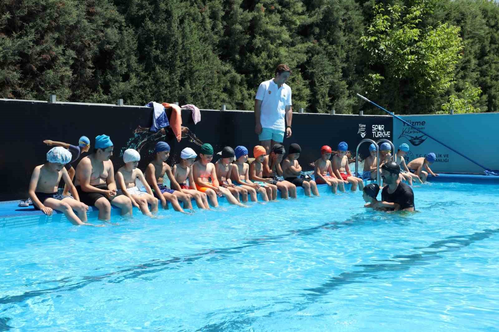 İNEGÖL BELEDİYESİ’NİN YAZ SPOR OKULLARINDA 8 AYRI BRANŞTA EĞİTİMLER SÜRÜYOR.