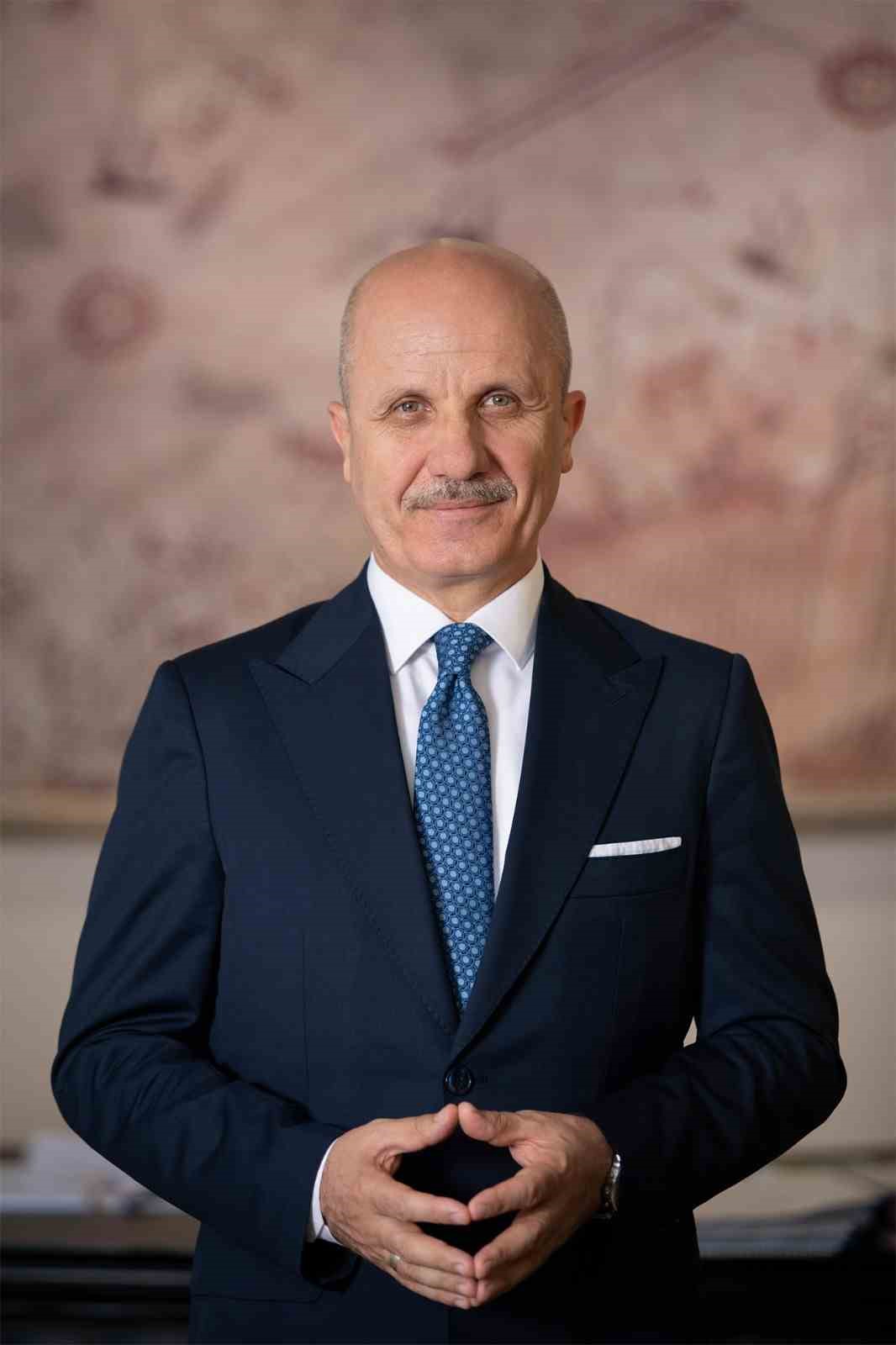 YÜKSEKÖĞRETİM KURULU (YÖK) BAŞKANI PROF. DR. EROL ÖZVAR, REKTÖRLERE SESLENEREK,