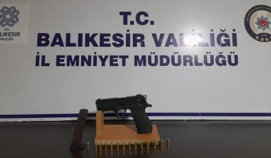 6 ilçede 20 kişi yakalandı