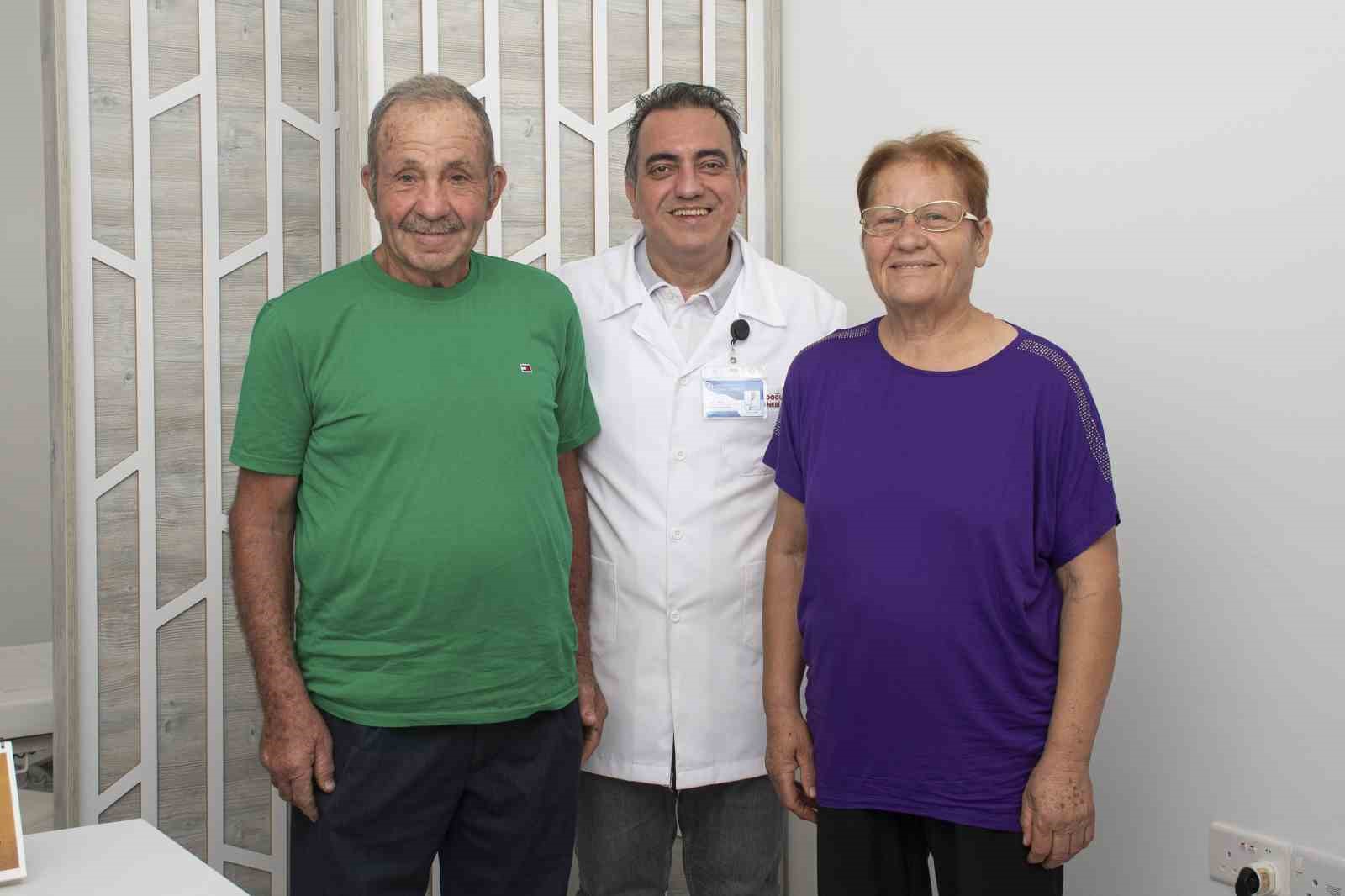 (SOLDAN SAĞA) HASAN GAZİ, DR. TANSEL ÜNAL, ZİLHA GAZİ
