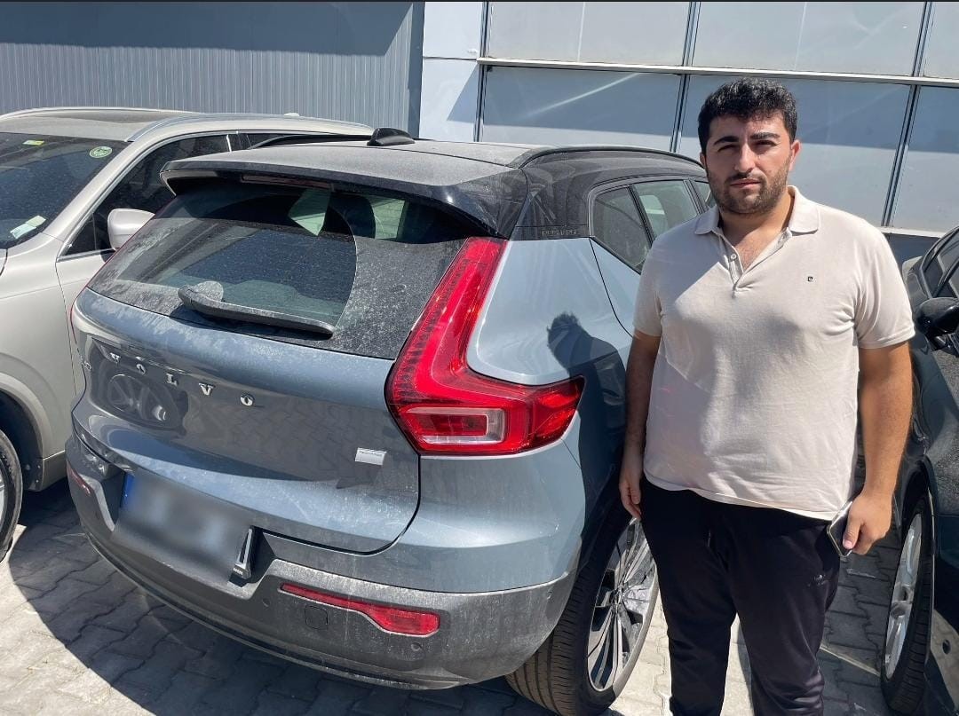 BURSA’DA VOLVO MARKA ELEKTRİKLİ CİPİYLE YAKLAŞIK 5 AY ÖNCE TRAFİK