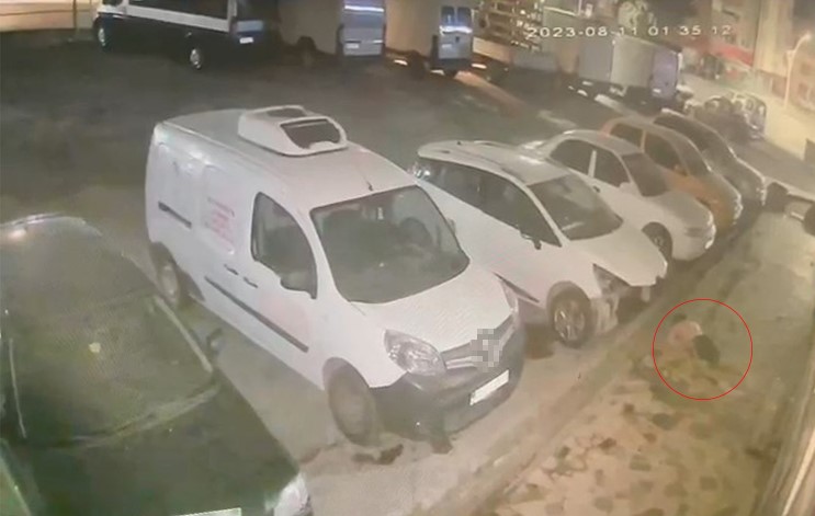 KOCAELİ'NİN KÖRFEZ İLÇESİNDE 19 YAŞINDAKİ ÜVEYS AKGÜN'ÜN 6. KATIN BALKONUNDAN