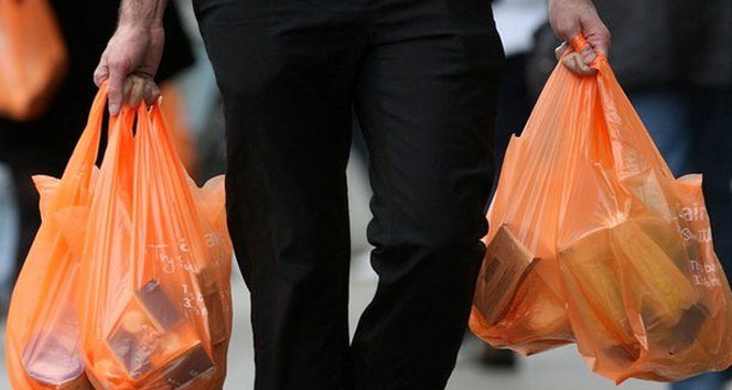 Plastik poşetler zamdan geri kalmadı 1 Ocak 2019’da çevreyi plastikten korumak adına başlatılan marketlerde poşetlerden