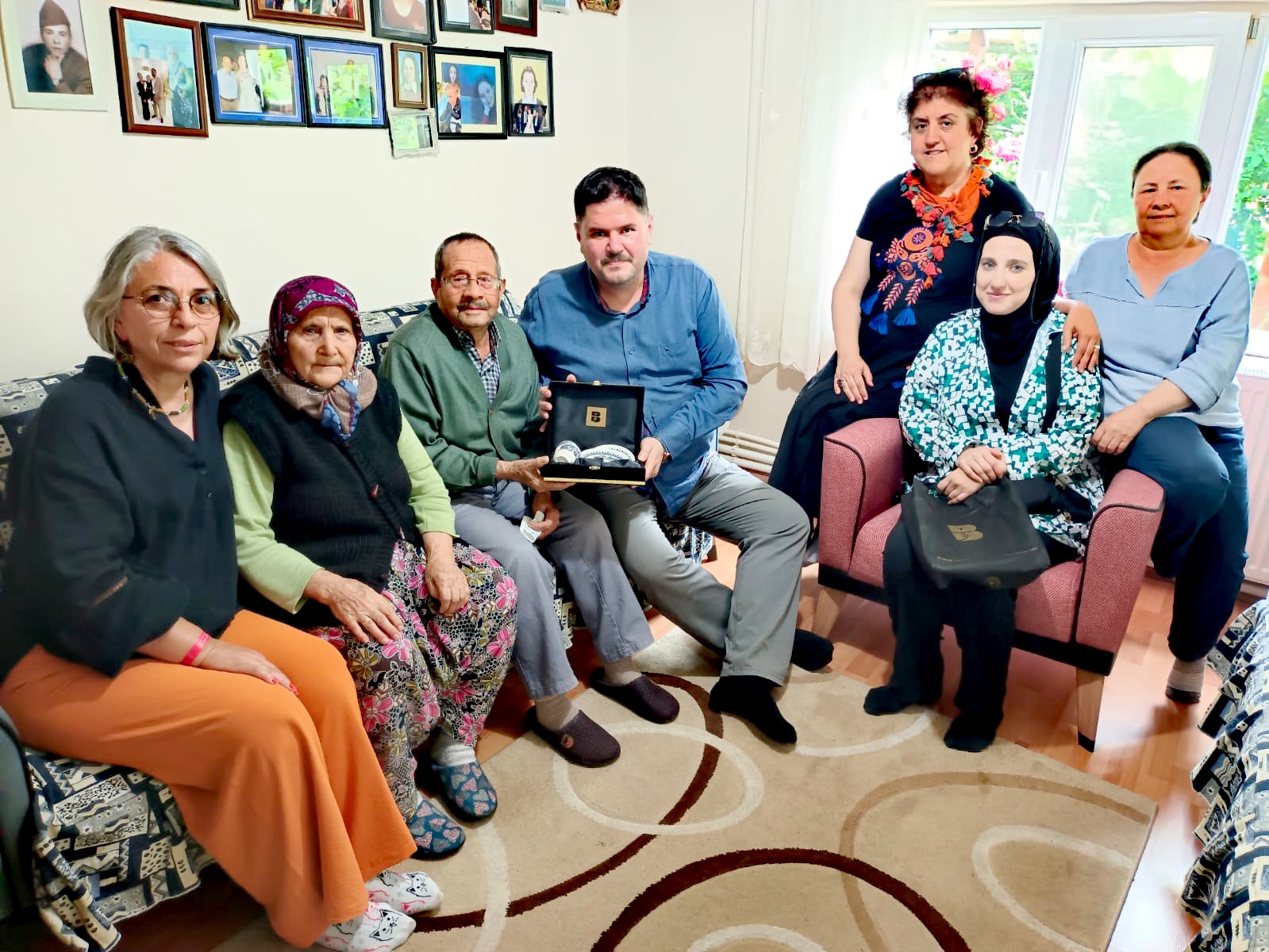 Balıkesir Kent Konseyi Şehre Vefa Meclisi Üyeleri evliliklerinde 50 yılı