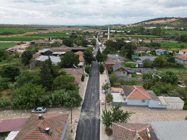 Bandırma Belediyesi ekipleri tarafından Karaçalılık ve Sunullah Mahallesi’nde çalışmaların tamamlanmak