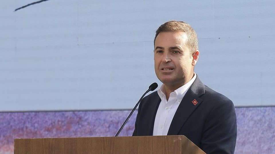 CHP Genel Başkan Yardımcısı Ahmet Akın, yükseköğretim kurumlarında kayıt işlemlerinin