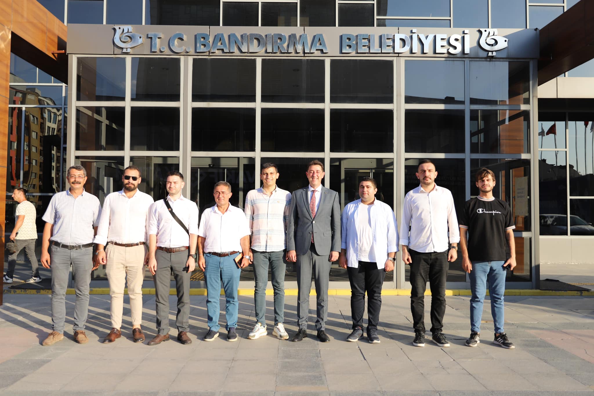 Cumhuriyet Halk Partisi Gençlik Kolları Genel Başkanı Gençosman Killik, Bandırma