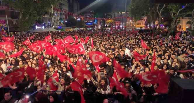 Bandırma Belediyesi tarafından 30 Ağustos Zafer Bayramı programı duyuruldu. Bandırma