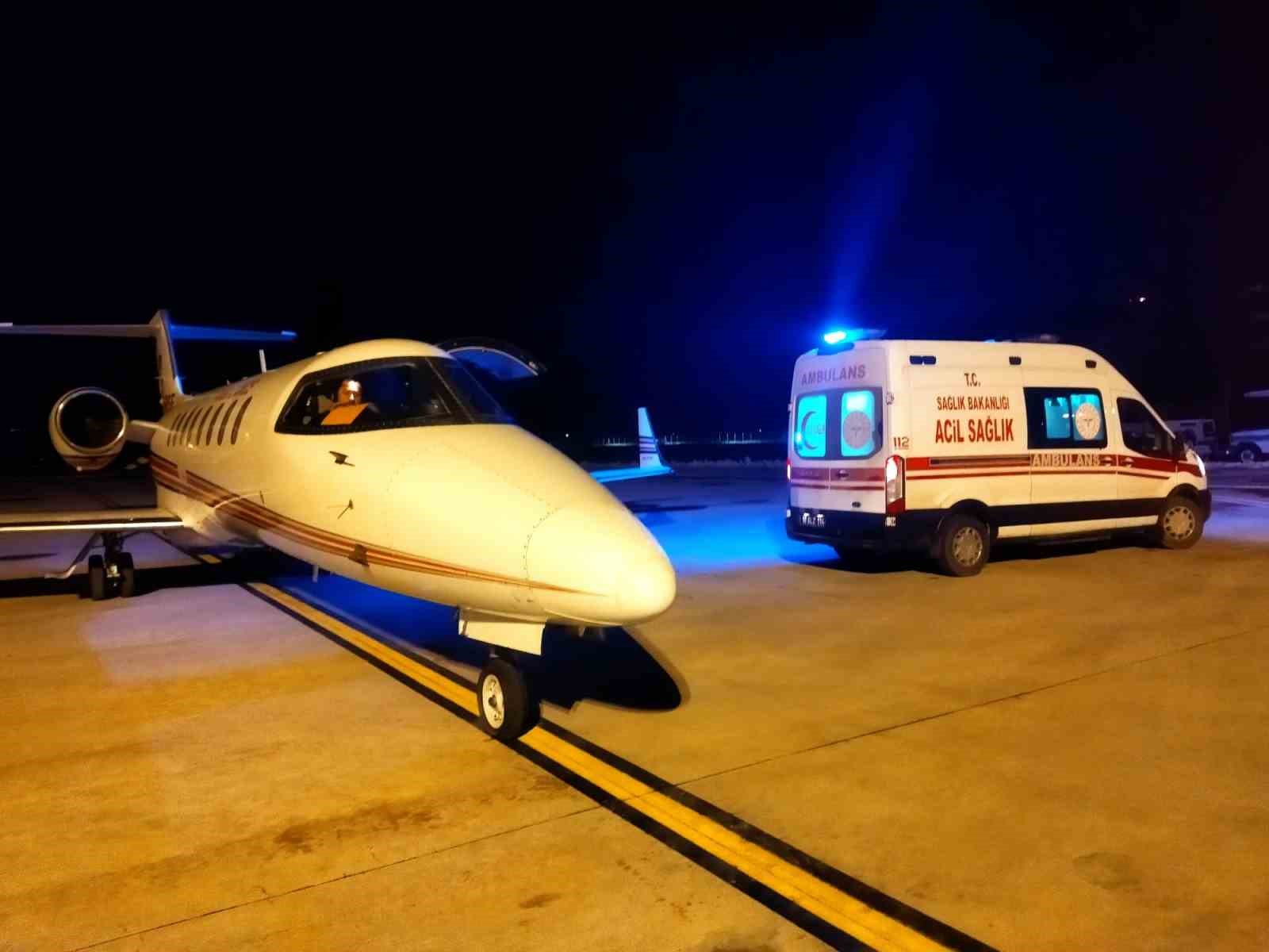 61 YAŞINDAKİ HASTA AMBULANS UÇAKLA TEDAVİ İÇİN BURSA'YA GETİRİLDİ.