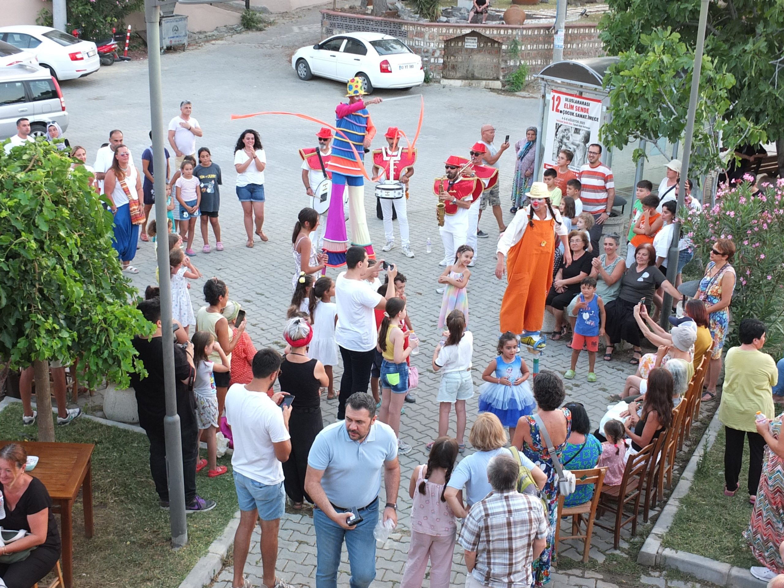 BURHANİYE İLÇESİ TAYLIELİ MAHALLESİ’NDE 12 YILDAN BU YANA İMECE USULÜYLE